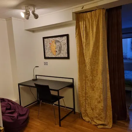 Charming With Convenient Parking In A Cozy Neighborhood * טרונדהיים