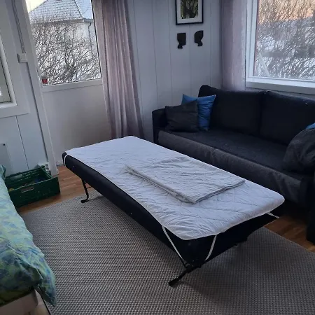דירה Charming With Convenient Parking In A Cozy Neighborhood *